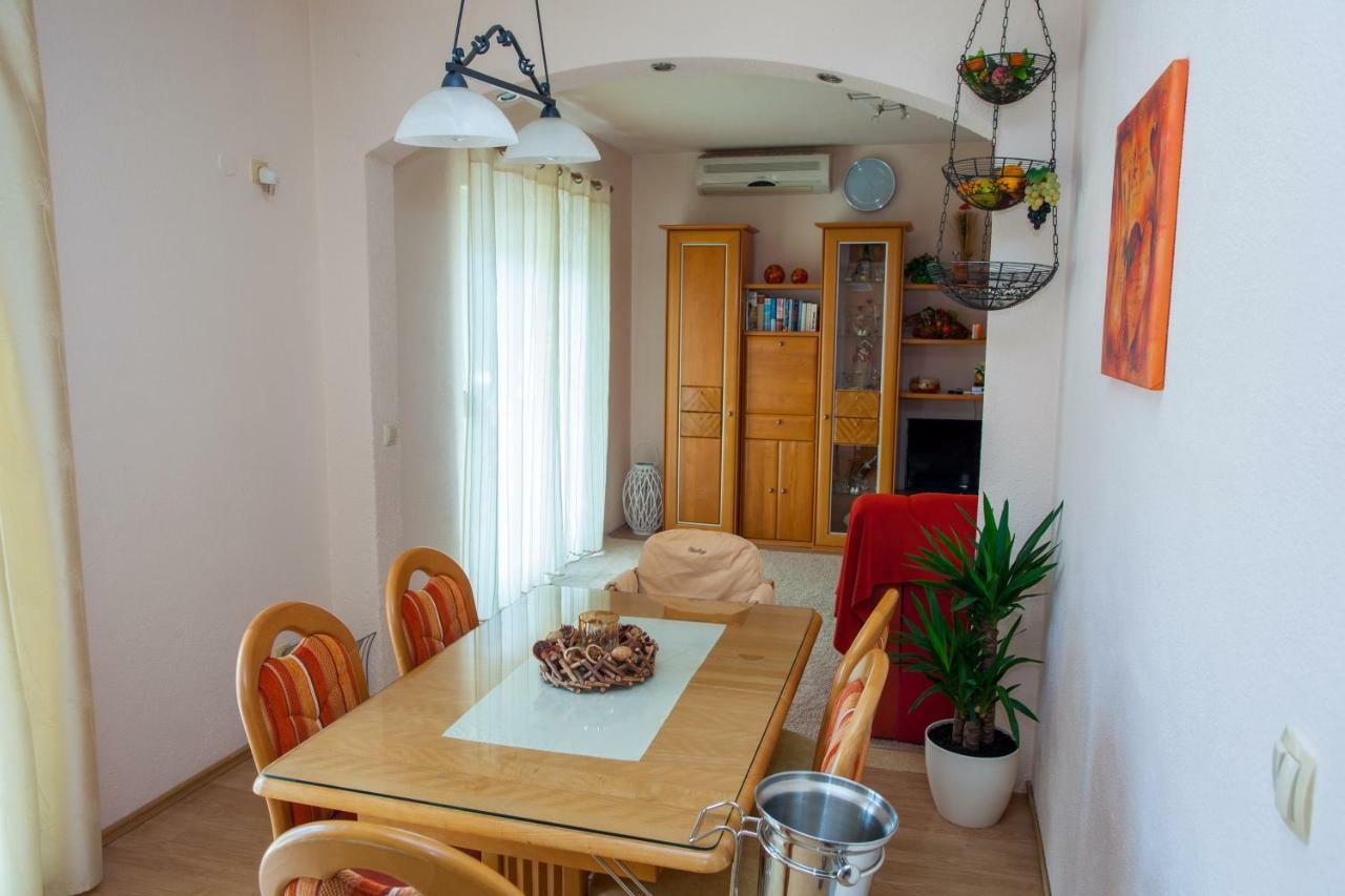 Апартаменты Apartman Antonio Макарска Экстерьер фото
